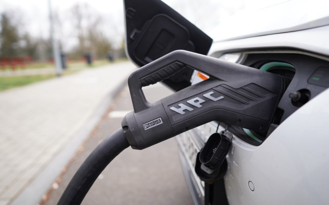 When Is the Best Time to Charge Electric Vehicles?
